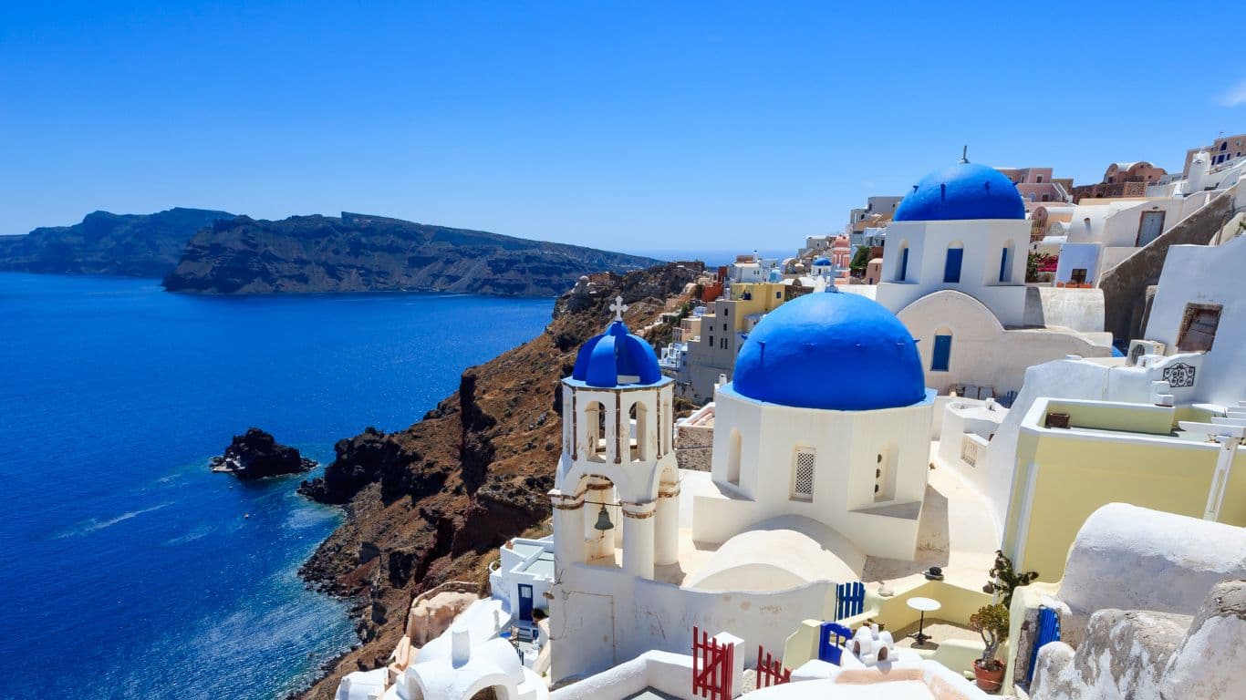 Pitfalls Of Buying Property In Greece & How To Avoid Them