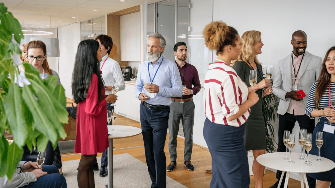 How To Network With Artists and Art Experts