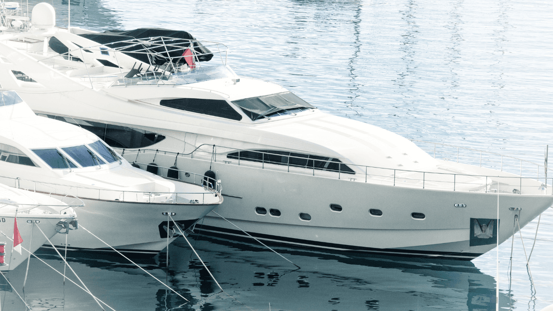 how much does it cost to maintain a yacht
