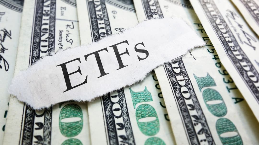 Investing in commodities through ETFs