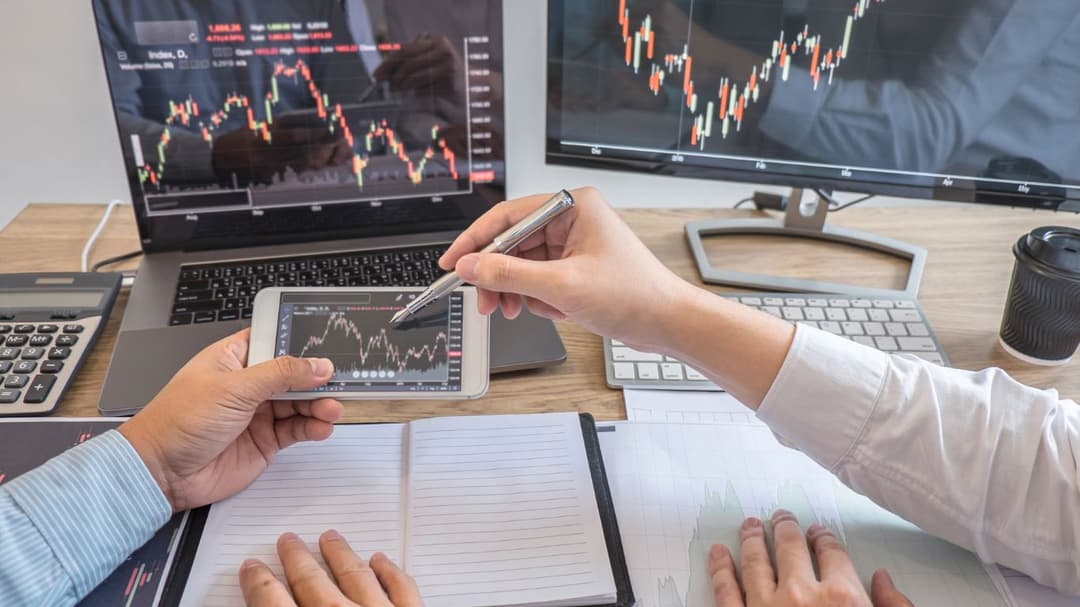 Why Use Benchmarks When Investing In Stocks
