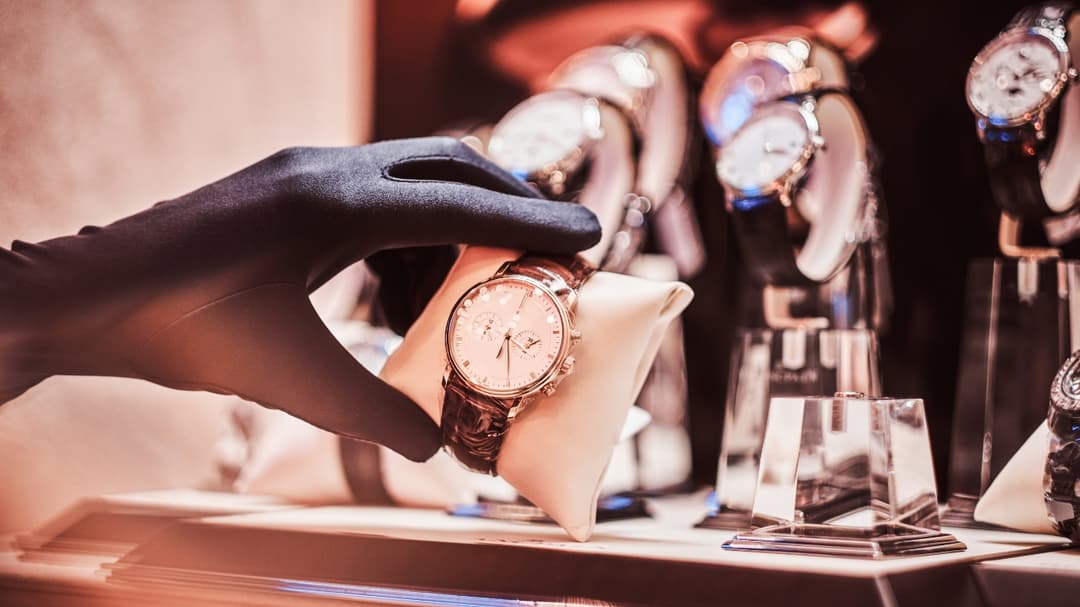 Watch Investors Prefer Boutiques As The Market Shifts Offline