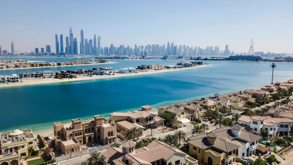 Pros and Cons of investing in real estate property