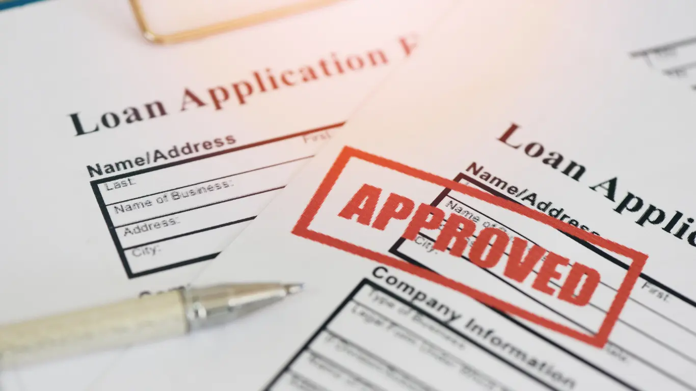 How to invest in real estate using debt