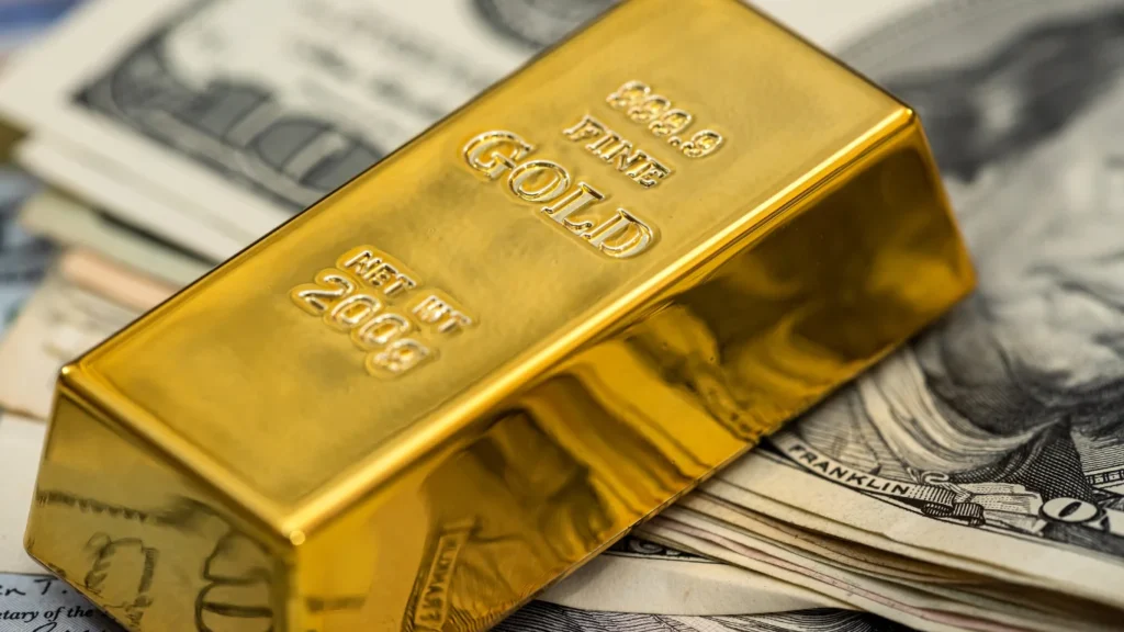 Who Should Choose Physical Gold and Who Should Go for Gold ETFs