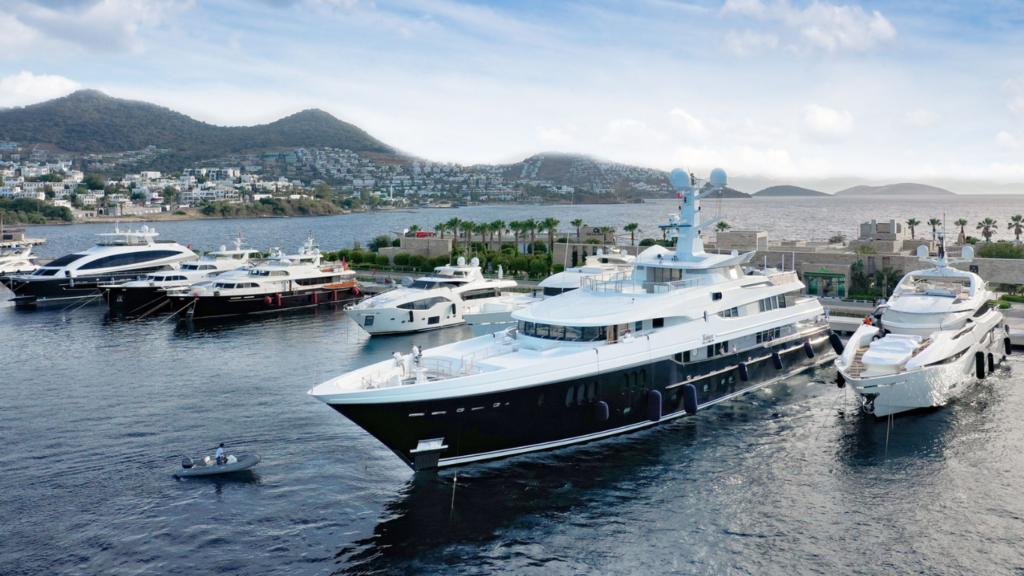 The Best Yachting Destinations Across the Globe (2024)