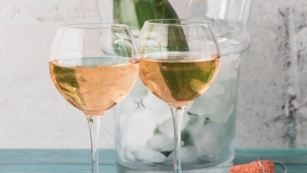 Pinot Grigio vs. Sauvignon Blanc investment