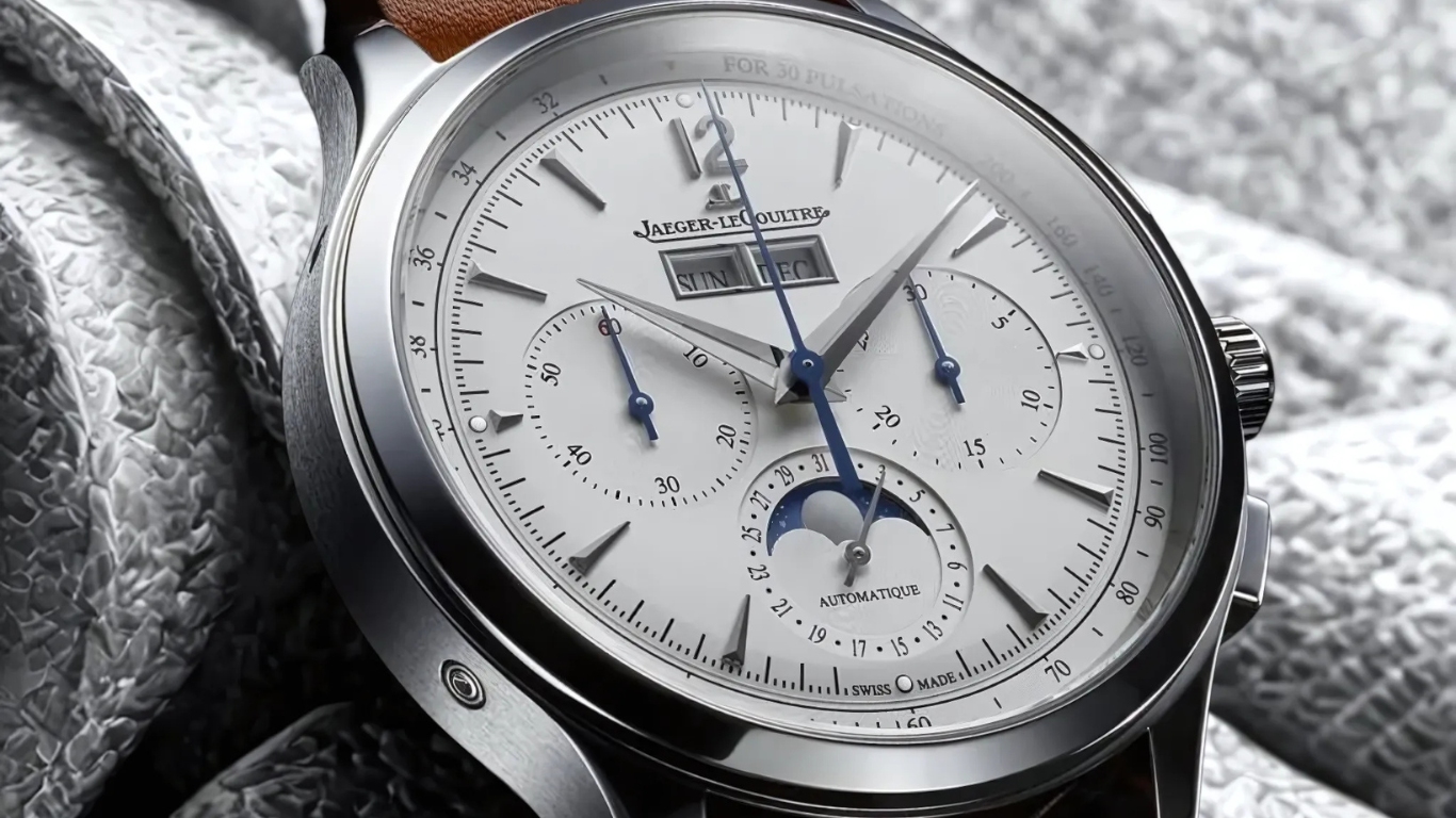 Jaeger-LeCoultre features