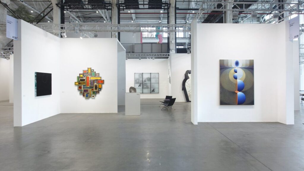 Capital Floods Chinese Art Market But Prices Have Lost Touch With Reality