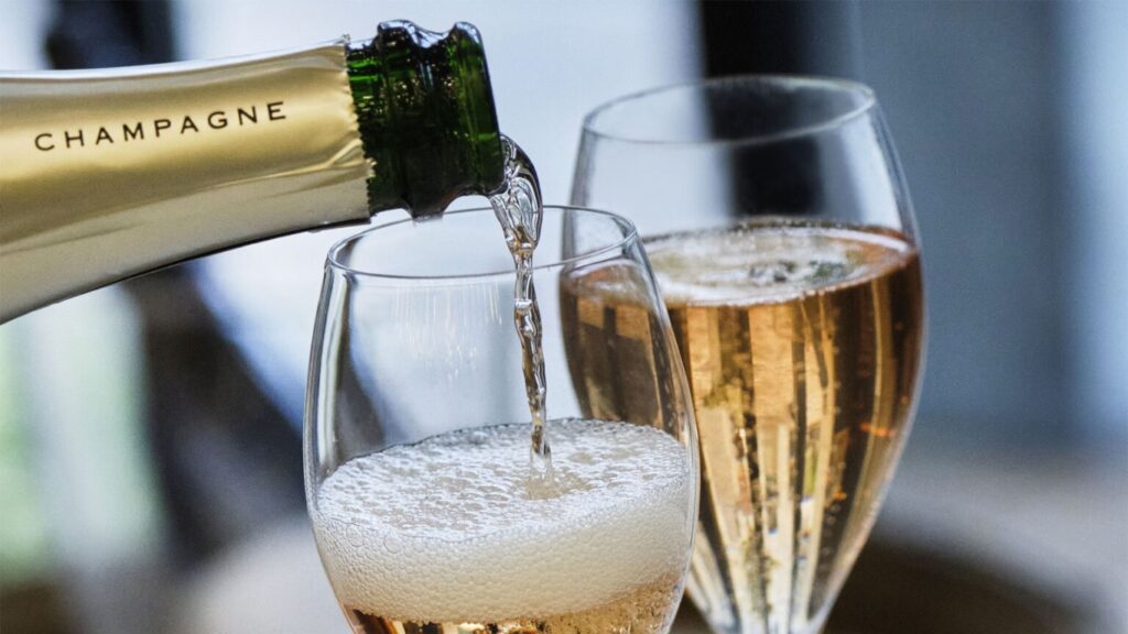 Why Is the Sparkling Wine Market Growing Faster Than Other Wine Categories?